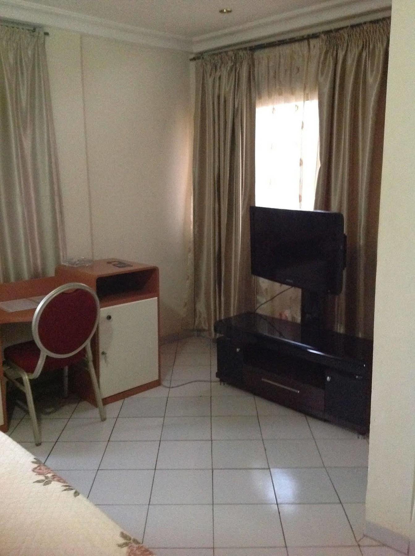 Faso Hotel Ouagadougou Ngoại thất bức ảnh